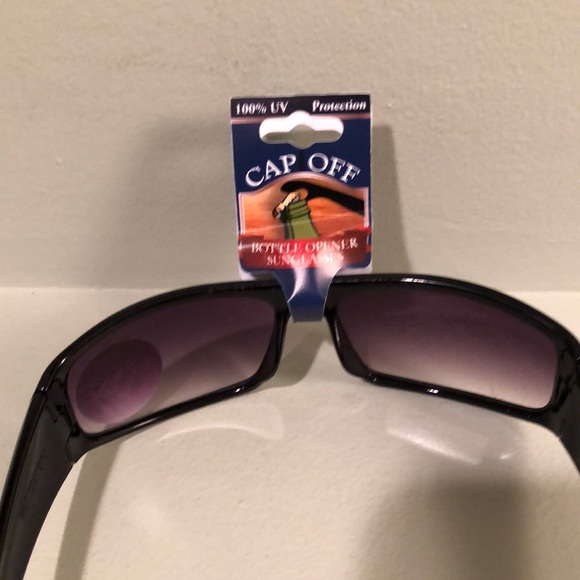 Men’s Sun Glasses - Picture 5 of 8